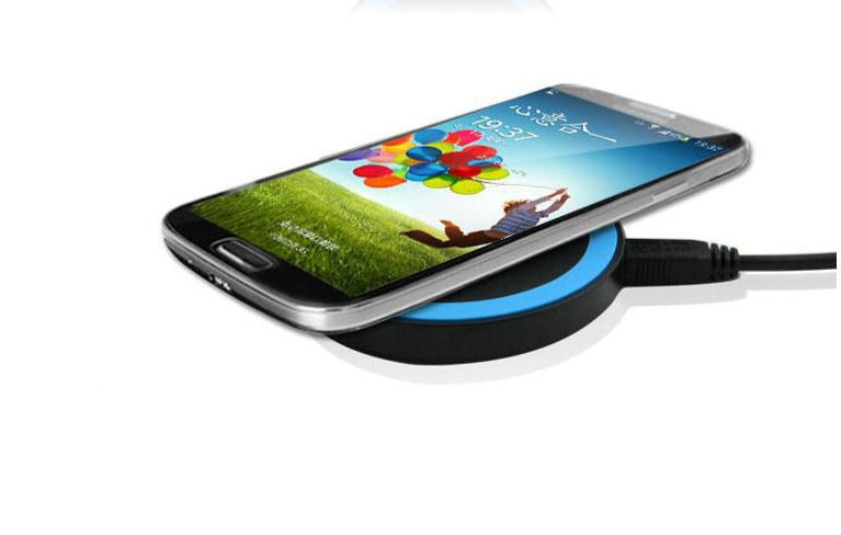 Wireless charging pad for phone